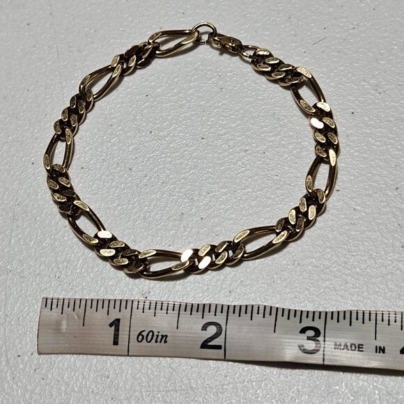 Elegant Gold Tone Figaro Chain Bracelet Classic Minimalist Fashion Jewelry Women - Picture 4 of 4
